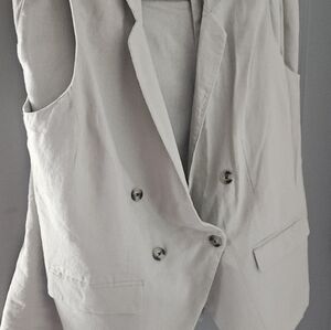 Cato Women's Double-Breasted Bermuda Shorts in Light Beige And Matching Vest Set